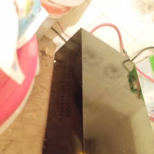 700 Watts U P S Good condition UPS in running condition. Pure copper 