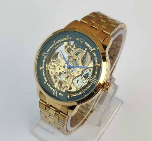 men analogue watch