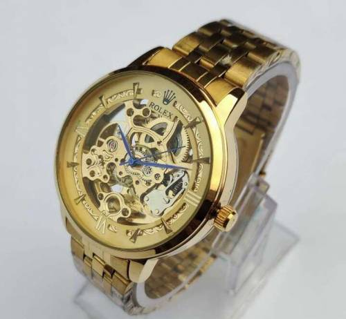 men analogue watch