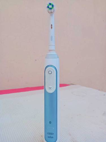 ELECTRIC TOOTHBRUSH 
