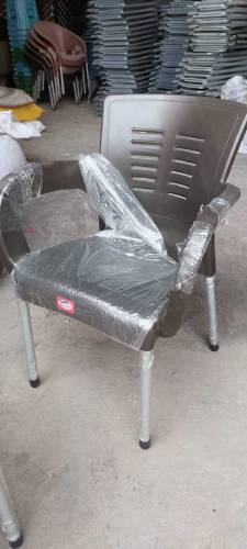 wholesale chairs and tables and more furniture..
