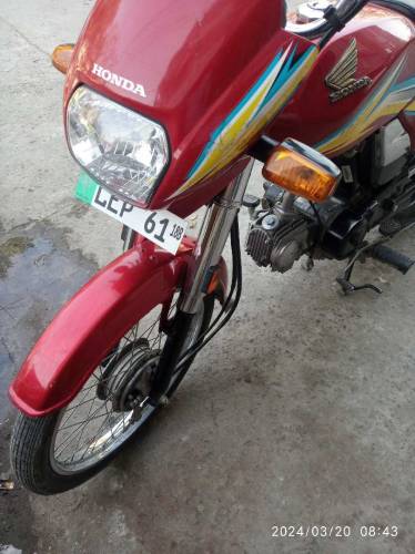Honda CD-70 dream Golden Number 03009471447