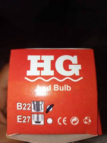 ye ak k ledi bulb💡  ha agar kase ko zarorat ha to hm se rabe ta kari 