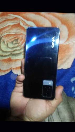 Vivo v21 Blue Colour condition 9.5 by 10
