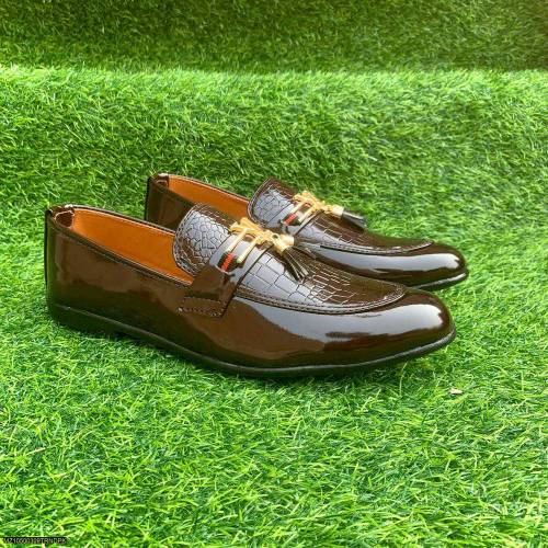 •  Material: Patent Leather•  Product Type: Men's Shoes•  Pattern: Pla