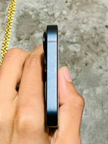 I PHONE 13