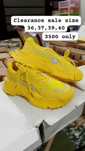 FEMALE ORIGNAL CHAINA FACTORY SHOES