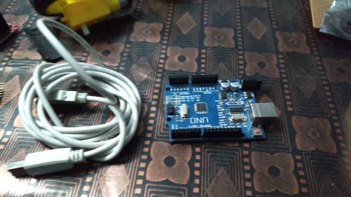 Bluetooth hc 05 .motor driver or dc motor or tyre