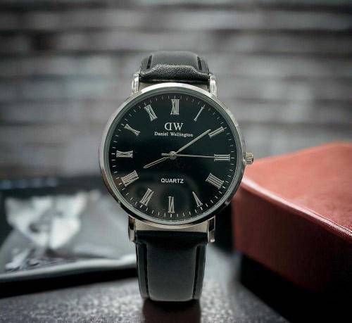 A stylish watches 4 eid in a reasonable price....delivery free