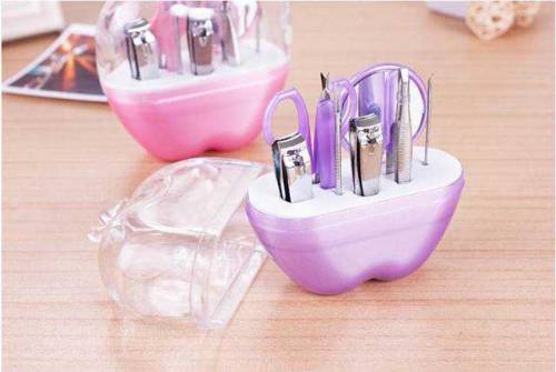 Apple Shape Manicure and Pedicure kit 