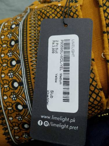 bilkul new r untouched hai size ka issue jone ki waja se sale kar Rahe