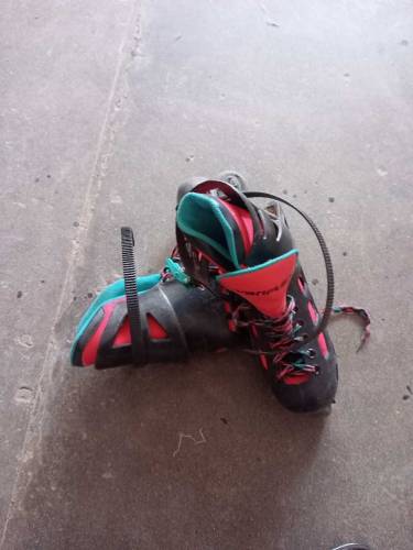 skating shoes 