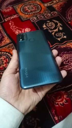 Infinix hot 11play 4 64