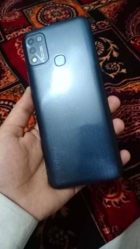 Infinix hot 11play 4 64