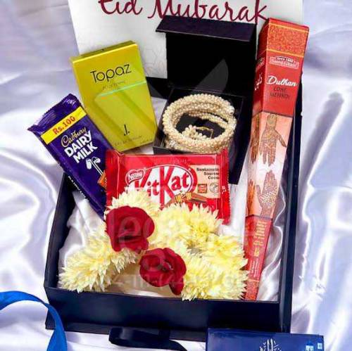 customize Eid Gift pack for yur loved one 