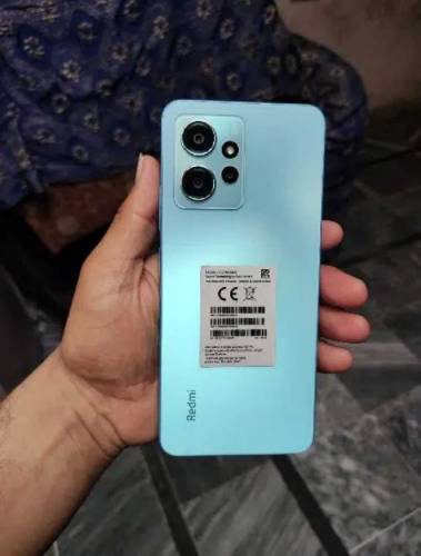 I am selling mobile phone because I need money..