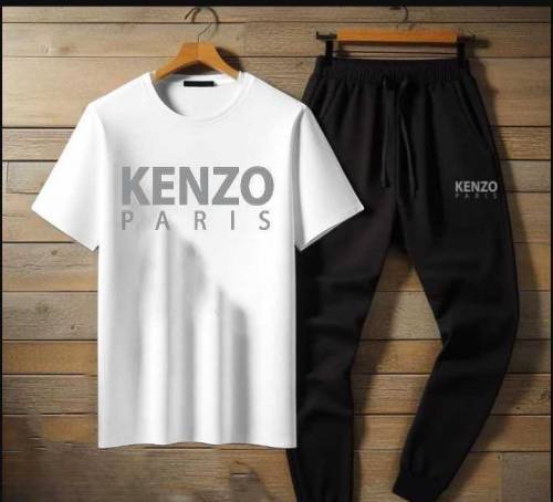Men's Track suit 🔥 Free delivery 🚚