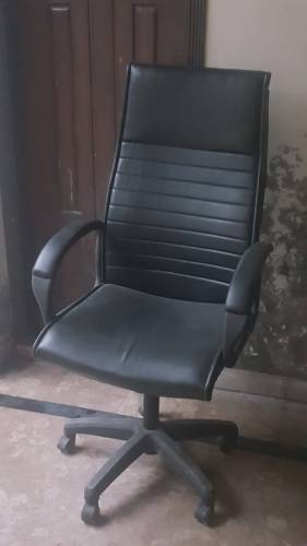 Office tables and boss chair 