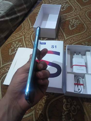 Vivo S1 for sale 10/10 condition 6/128 