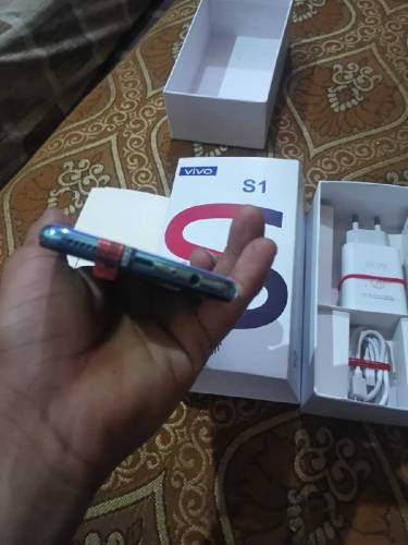 Vivo S1 for sale 10/10 condition 6/128 