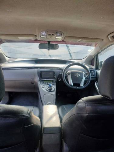 prius L edition 2011