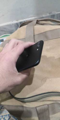 urgent sale iphone 7 plus black 