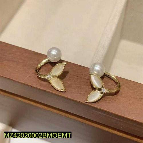 Elegant pearl Tail Earrings 