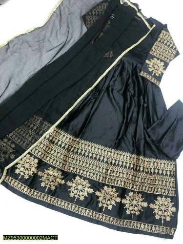 women stitched empriotered maxi