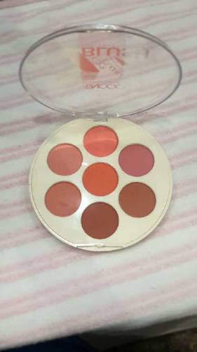 Cosmetic products deal available 