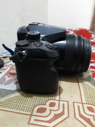 Lumix Fz2500