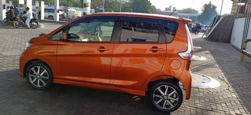 bht hi achi car hai Jo lega INSHALLAH Dil SE Dua dega