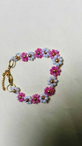 daisy pink and white bracelet 