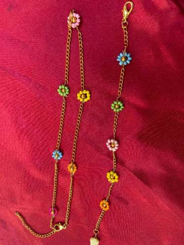 flowers chain and bracelet 