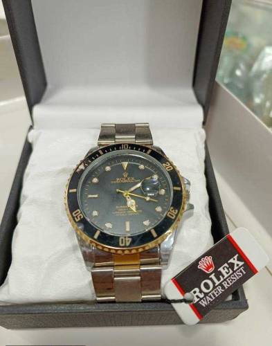 Rolex Sleek Stainless: Men's Quartz Watch Reel ⌚️