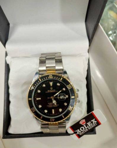 Rolex Sleek Stainless: Men's Quartz Watch Reel ⌚️
