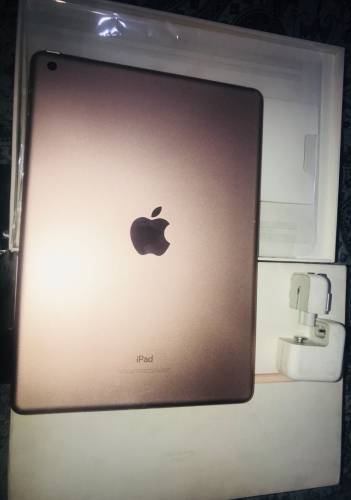 ipad 6 th generation 9.7 inch Wifi 
