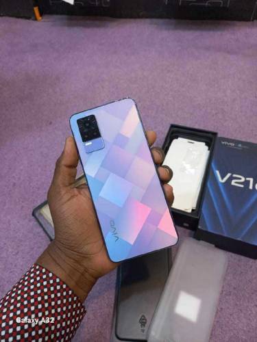 vivo v21e 