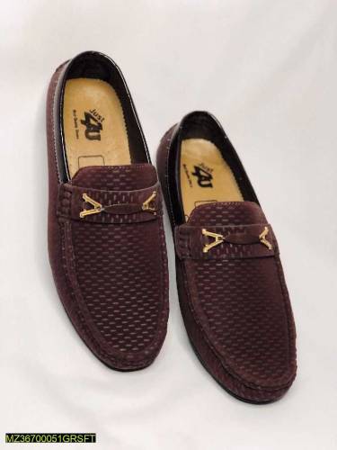 •  Eva Sole•  Double Padding Comfort Insole•  Stretchable Rexine Upper
