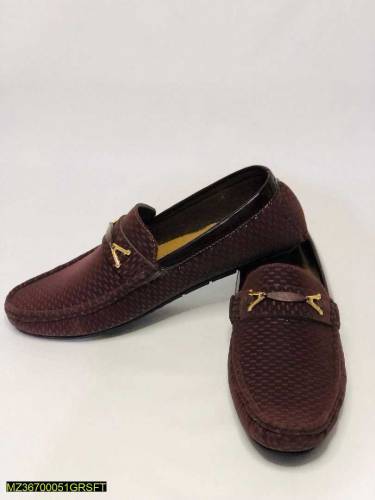 •  Eva Sole•  Double Padding Comfort Insole•  Stretchable Rexine Upper