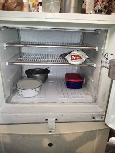 Colling ok ha new fridge ki trah freezing plate install hoe ha 