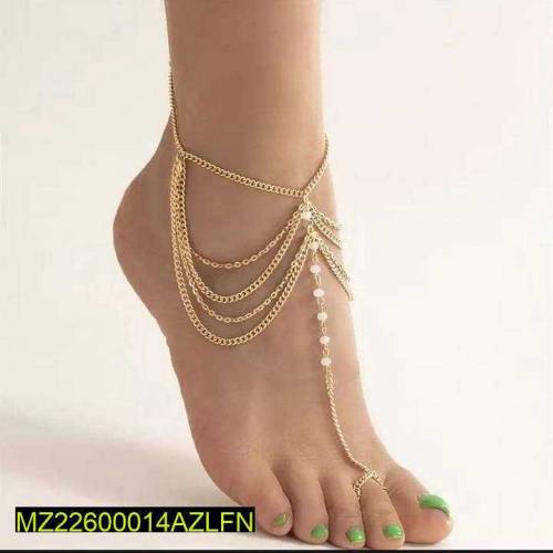 beautiful anklet in golden