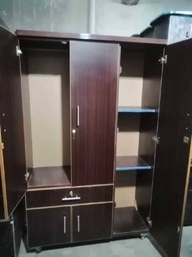 Almari wardrobe cupboard 3 doors 