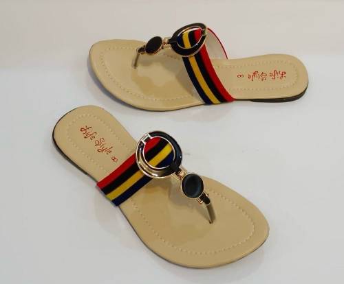 Women’s plain flats