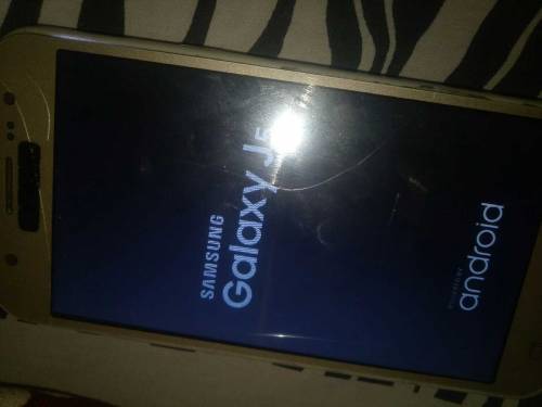 Samsung j5 no copy just inside se thora thora touch toota hai mgr i