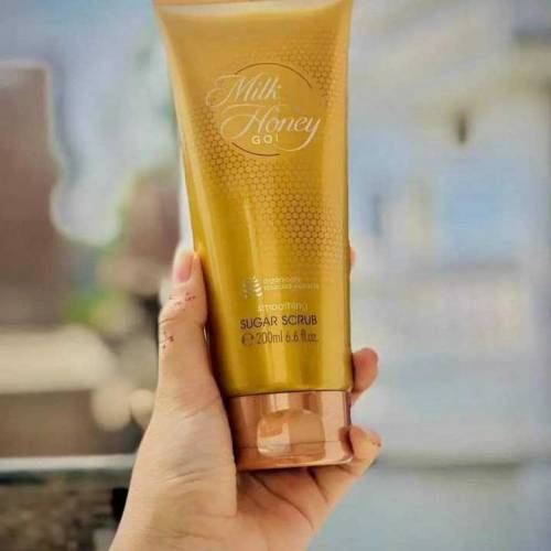ORIFLAME MILK AND HONEY SMOOTHING SUGAR SCRUB