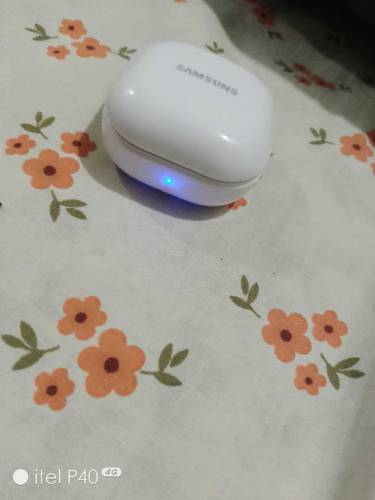 SAMSUNG BUDS 2.