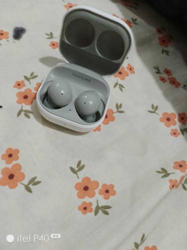 SAMSUNG BUDS 2.