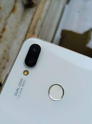 Huawei Nova 3i 