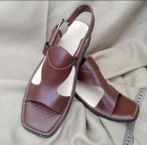•  Material: PU Leather• 