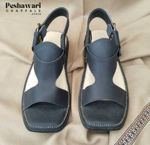 •  Material: PU Leather• 
